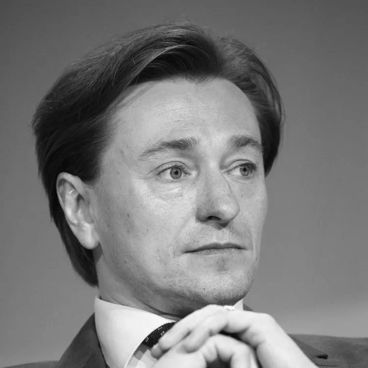 Сергей  Безруков