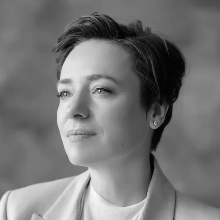 Тутта  Ларсен