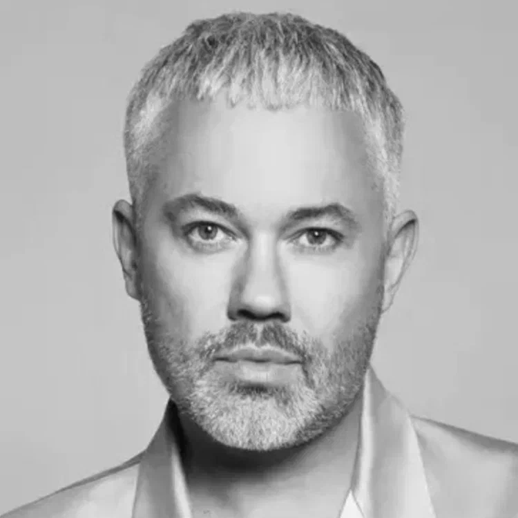 Александр  Рогов