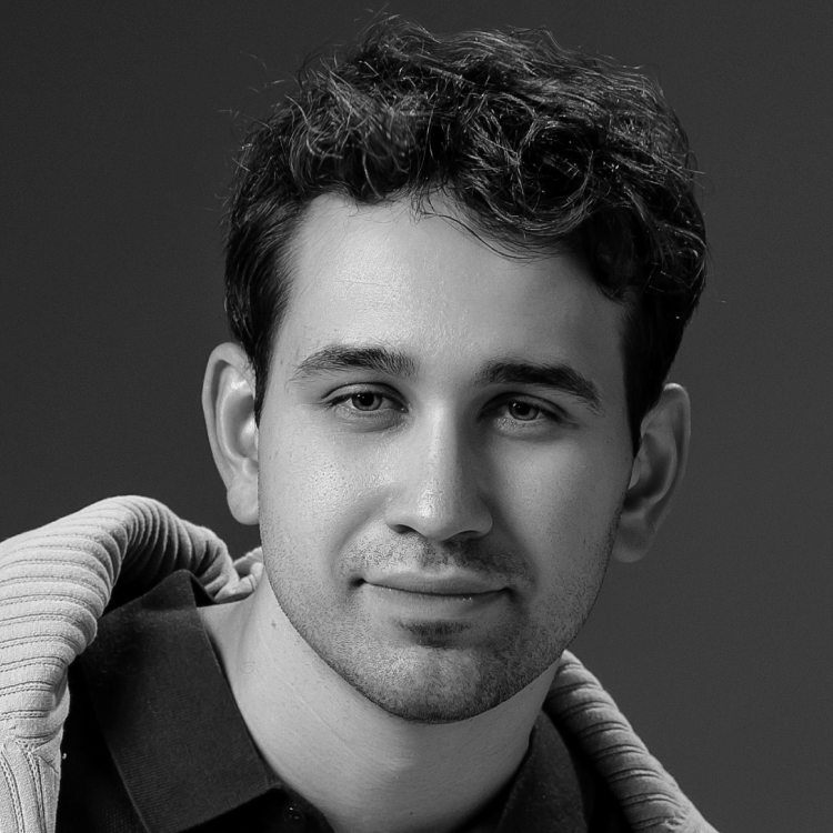 Александр  Абрамов