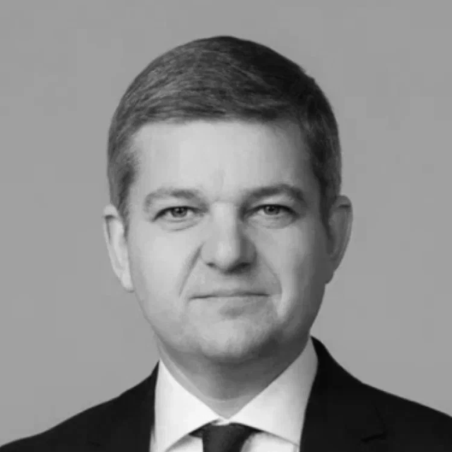 Роман Карманов